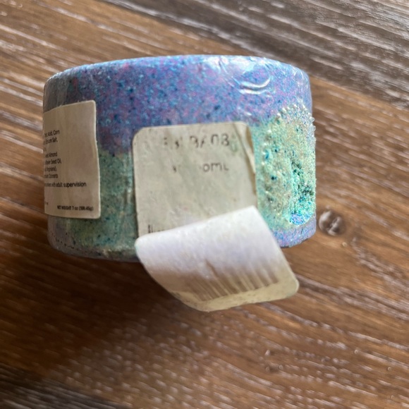 Fragrant Jewels Bath Bomb “imperfect” Libra - Picture 2 of 3